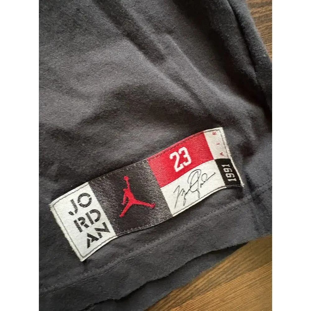 Nike Men's Air Jordan championship Lakers DNA  T-Shirt 2XL